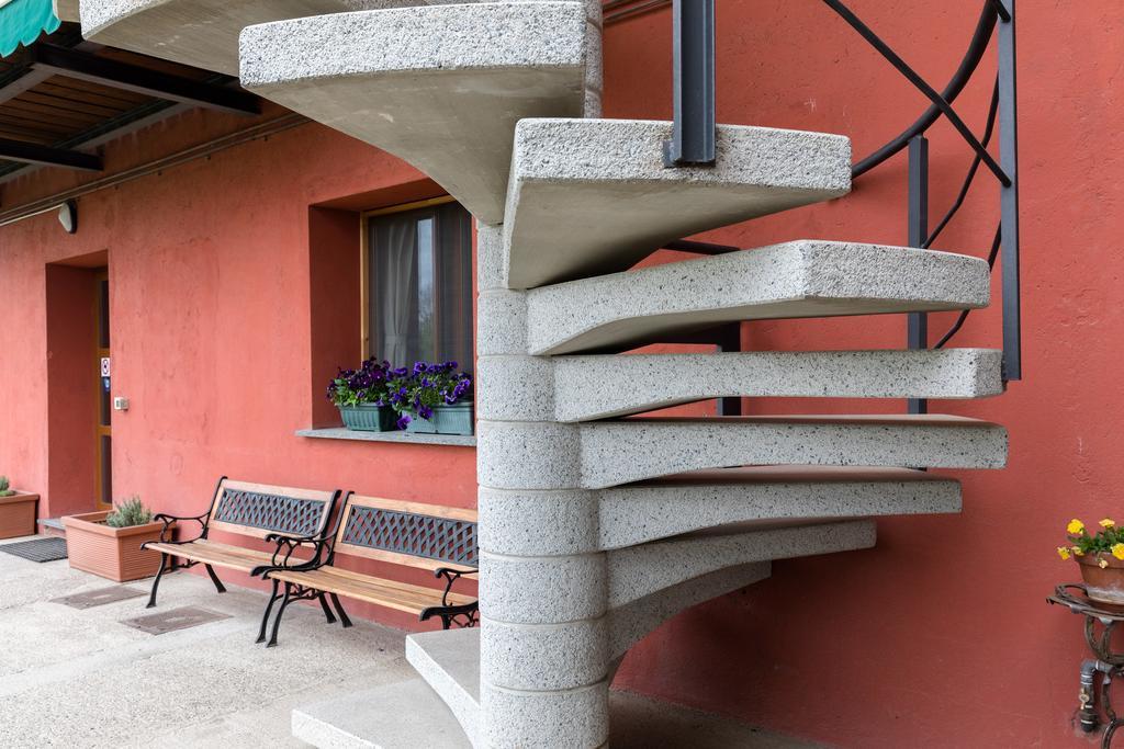 Agriturismo Jesson Rosamund Cantu Exterior photo